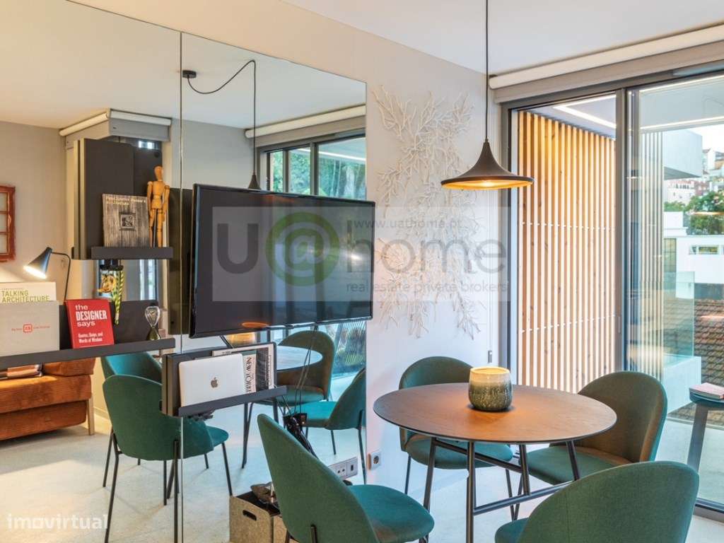 Estúdio em condomínio com piscina na avenida da Liberdade-7