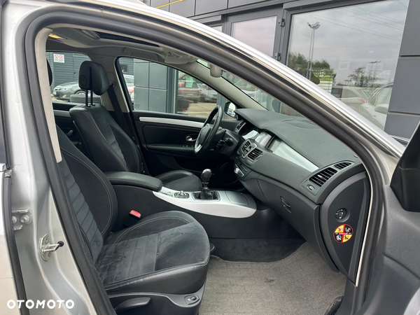 Renault Laguna 2.0 dCi Initiale - 23