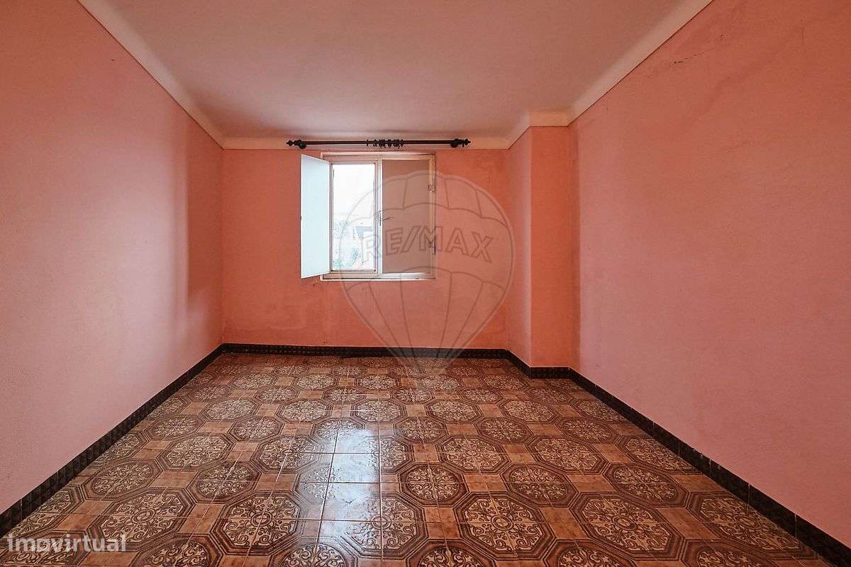 Moradia T2 para venda-10