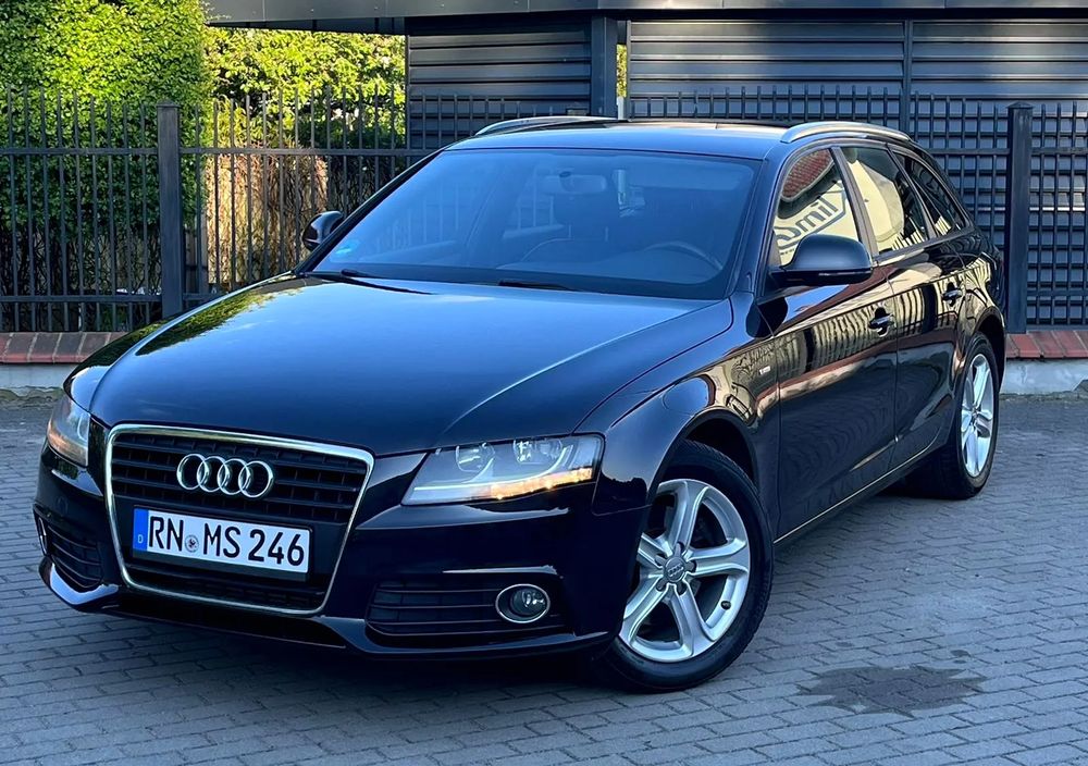 Audi A4 B8 2.0 TDI DPF S line Sportpaket (plus) 2008