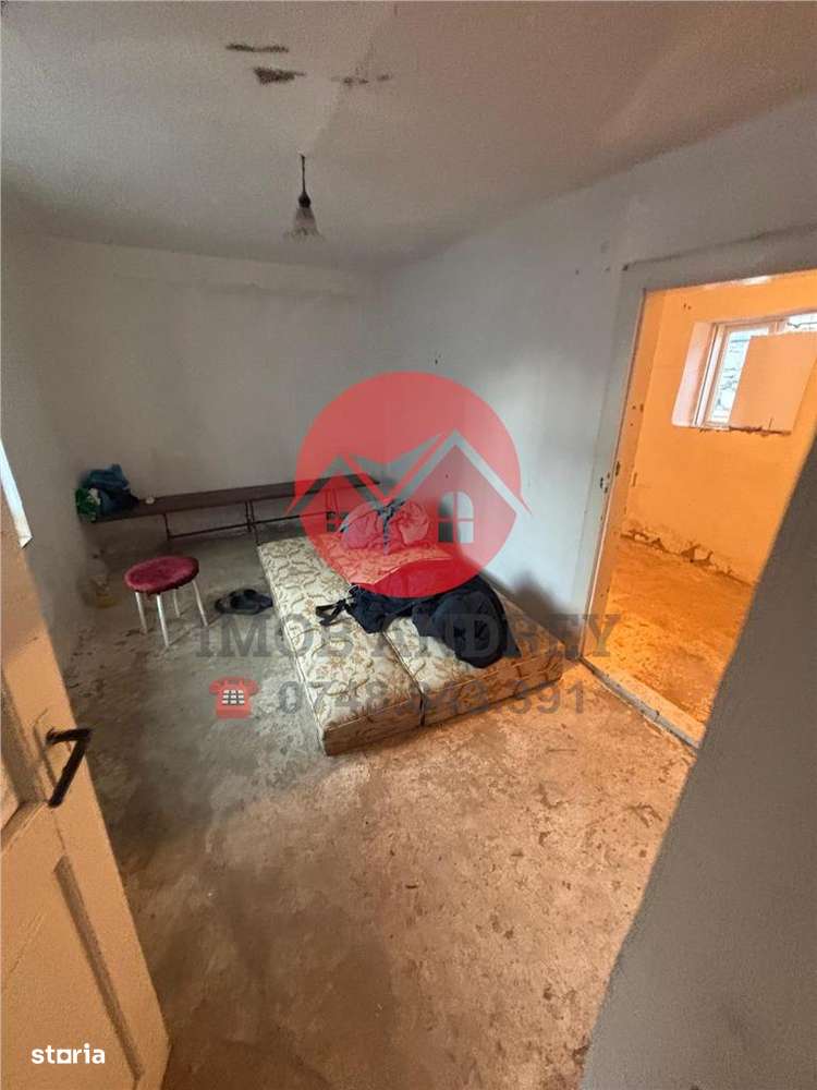 Casa de vanzare – zona Centrala, 3 camere, teren 184 mp - Imagine principală: 4/6