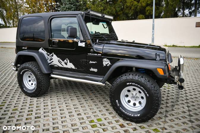 Jeep Wrangler 4.0 Sport - 37