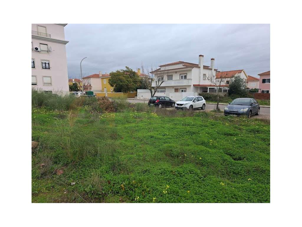 Terreno Urbano em Aires Palmela com 204 m² de Implantação e 670 m² ... - Grande imagem: 5/11