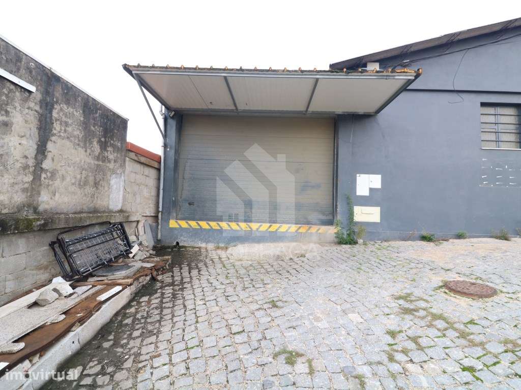 Arrendamento de Armazém - Centro de Amares - Grande imagem: 3/15