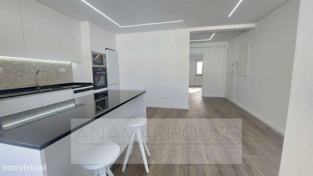 T2 remodelado, Póvoa De Santo Adrião, Olival de Basto, Odivelas - Grande imagem: 4/18