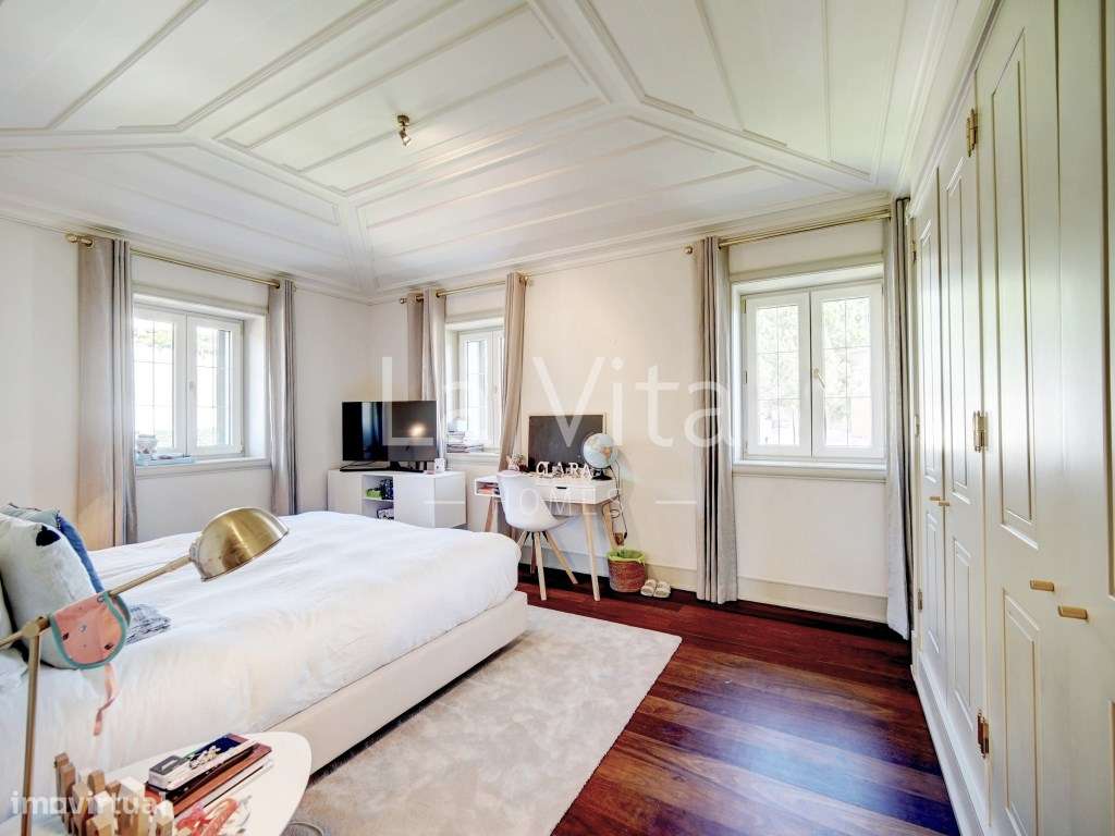 Apartamento T4 Duplex, em condomínio exclusivo no centro do Estoril.-33