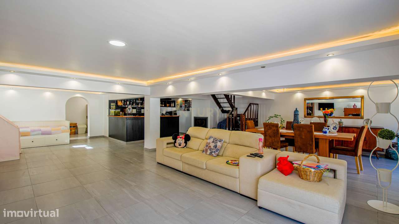 Moradia em Corroios, Seixal - Oportunidade Única! - Grande imagem: 3/36