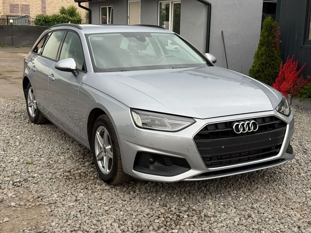 Audi A4 B9 35 TFSI mHEV S tronic 2024