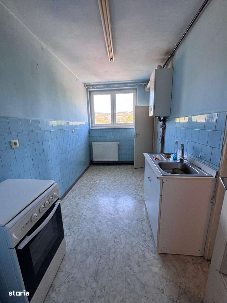 Apartament de vanzare, 3 camere, Str. Govora, Pret: 53.000 Eur-3