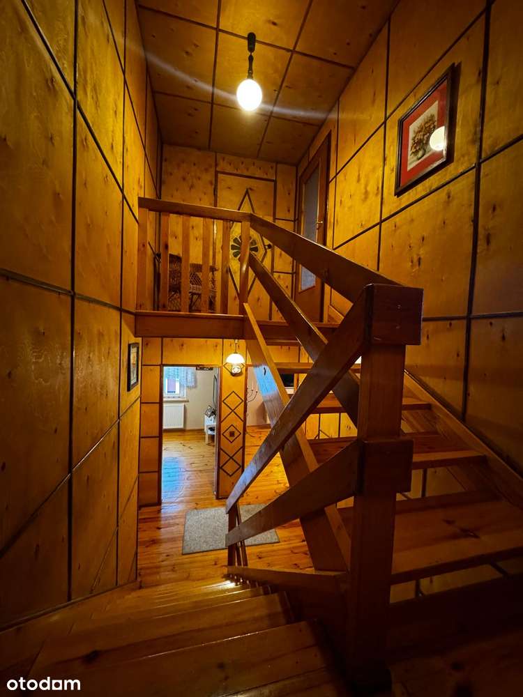 Na sprzedaż funkcjonalny dom w dobrej lokalizacji!!-12