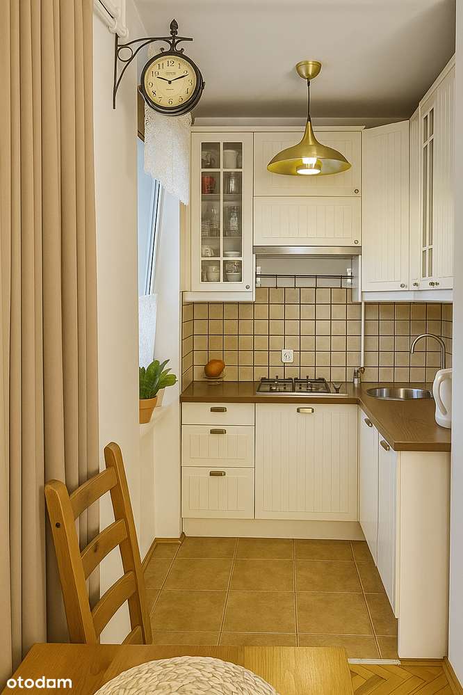 Kawalerka w centrum Warszawy-3