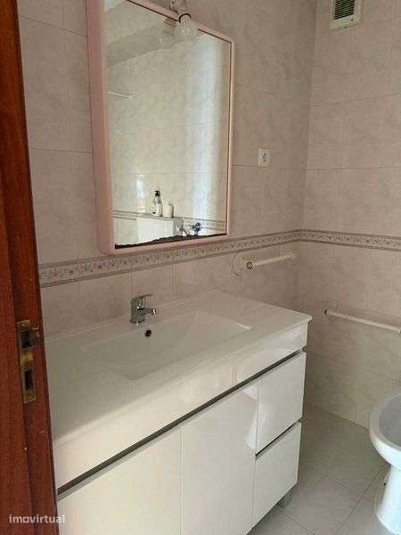 Apartamento centro Oliveria do Hospital - Grande imagem: 4/12