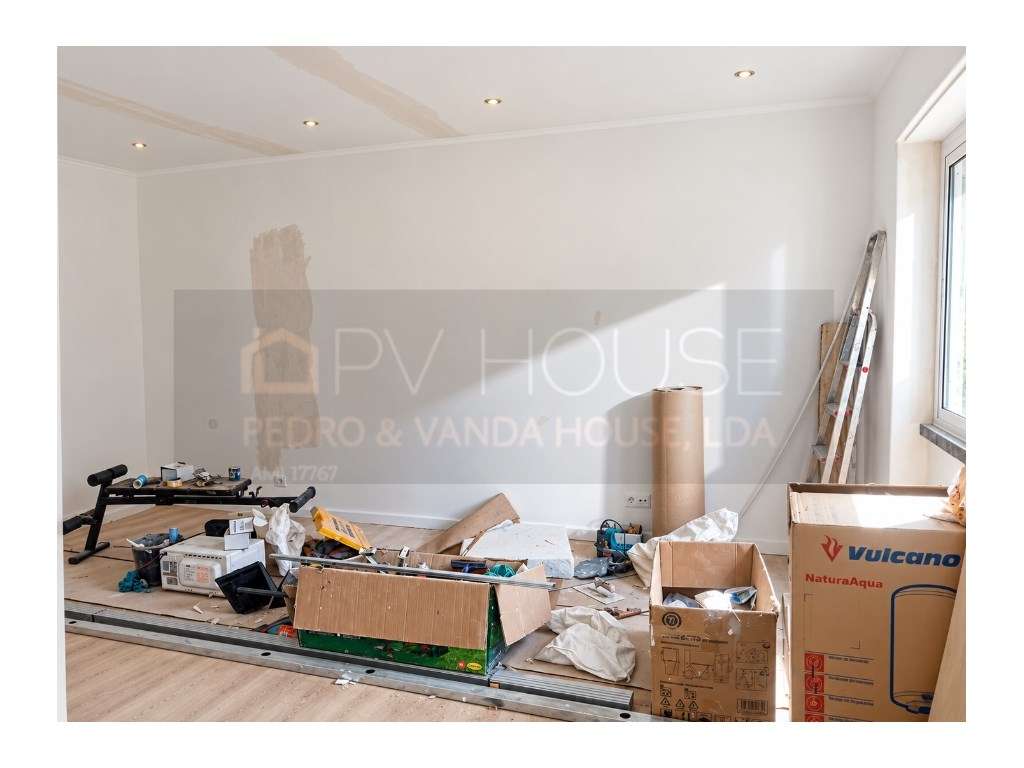 Apartamento T3 totalmente remodelado | Suíte | 2 WC | Próximo da Es...-3
