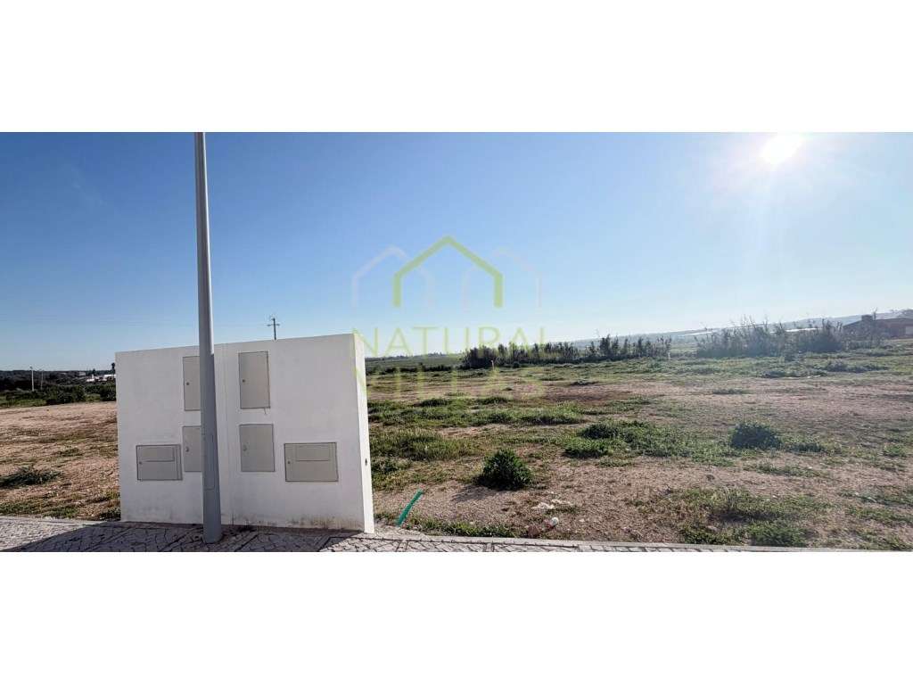 Lotes de Moradia com Piscina próximo a Praias, Lagoa - Grande imagem: 5/6