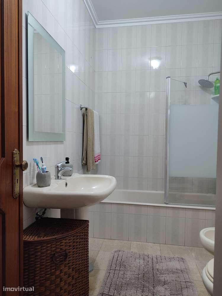 Casa com restaurante, localizada a poucos minutos a pé do mar, Espinho-31