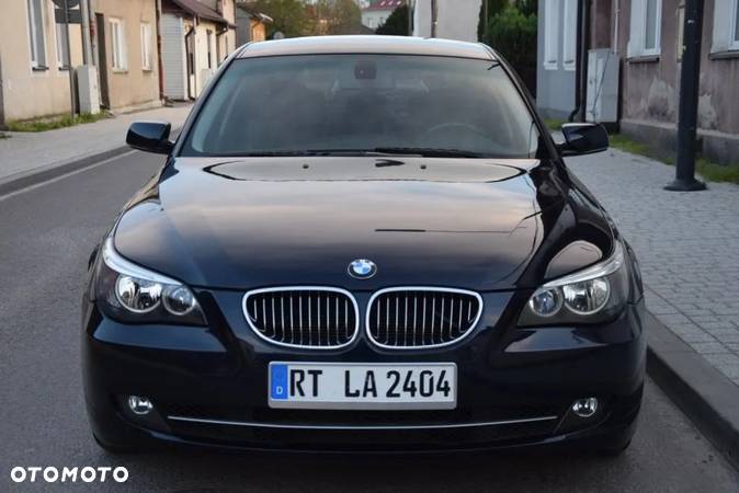 BMW Seria 5 523i - 1