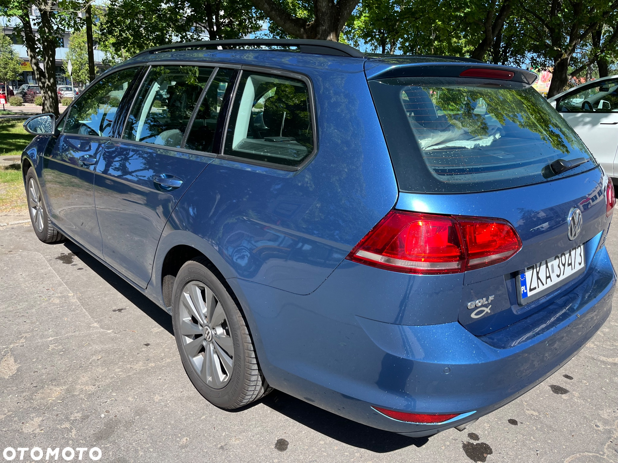 Volkswagen Golf VI 1.6 TDI BlueMot Comfortline - 8