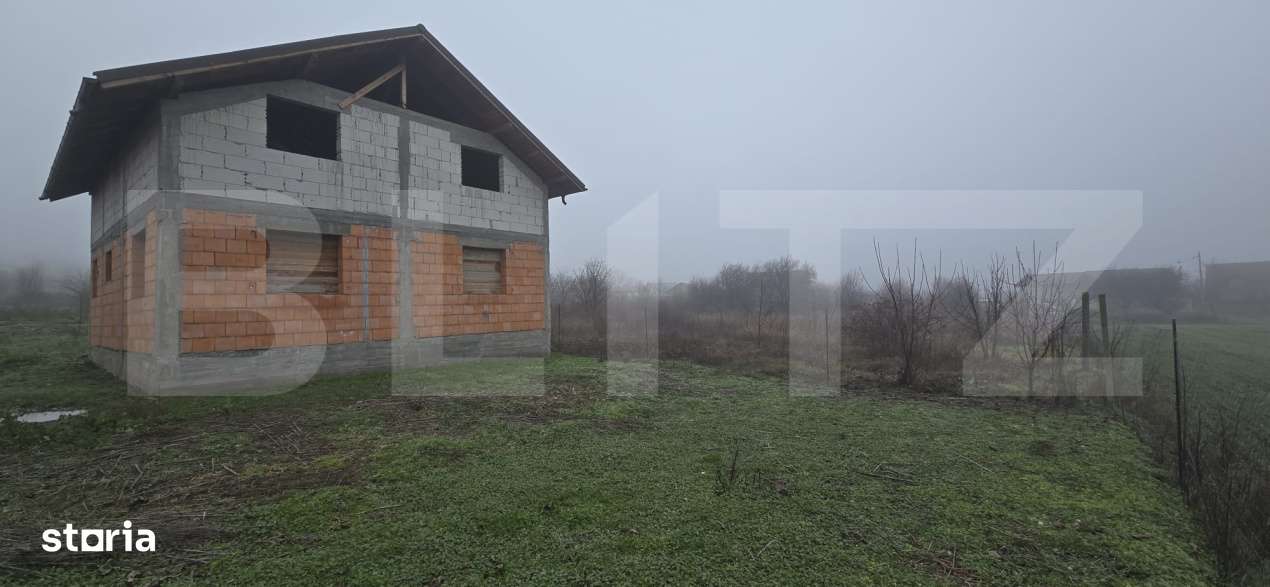 Casa la rosu, P+M, 4 camere, 400 mp teren, Simnicul de Jos - Imagine principală: 3/8