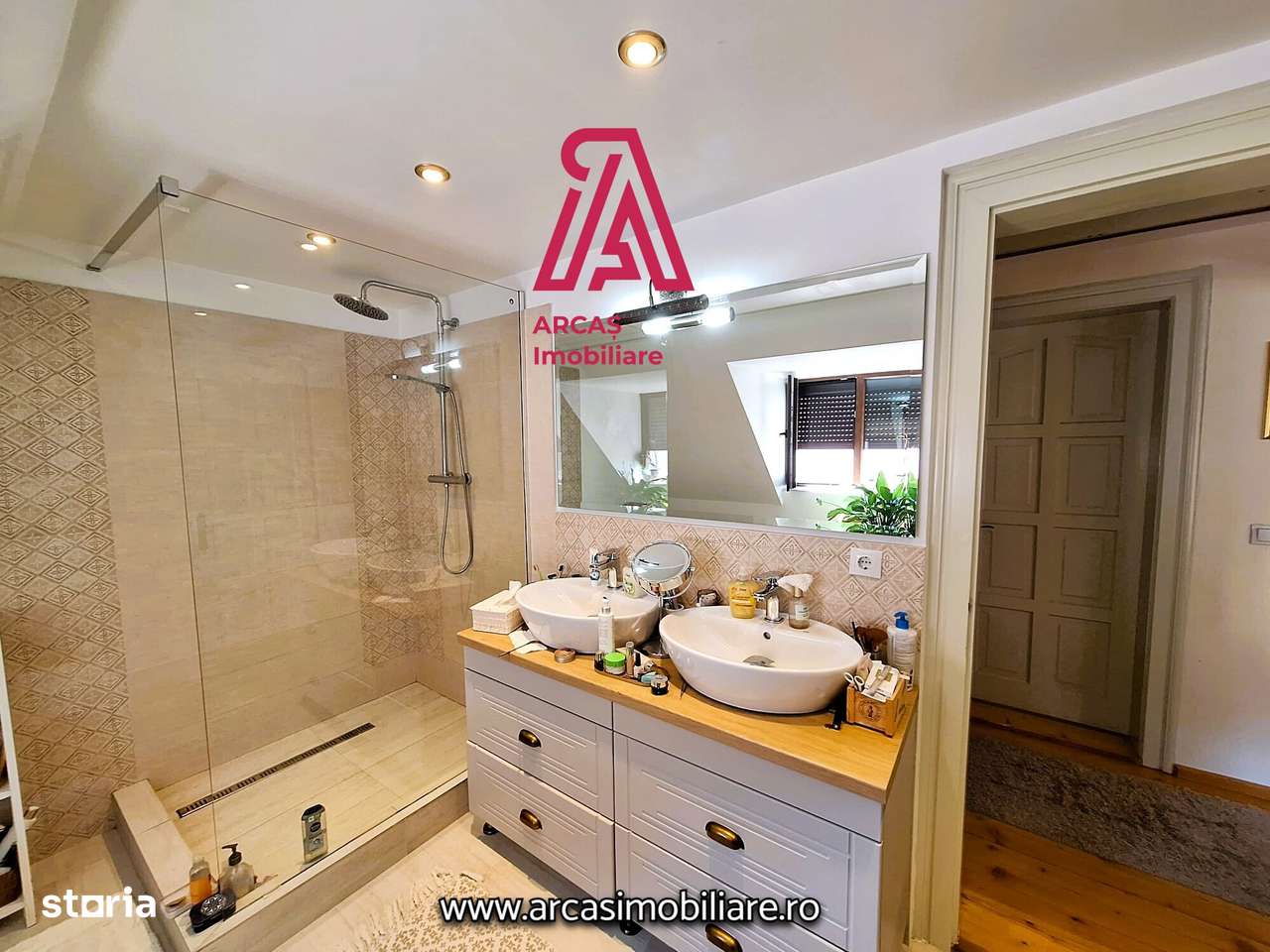 Casa individuala de vanzare cu 5 camere-zona Sub Arini!-5