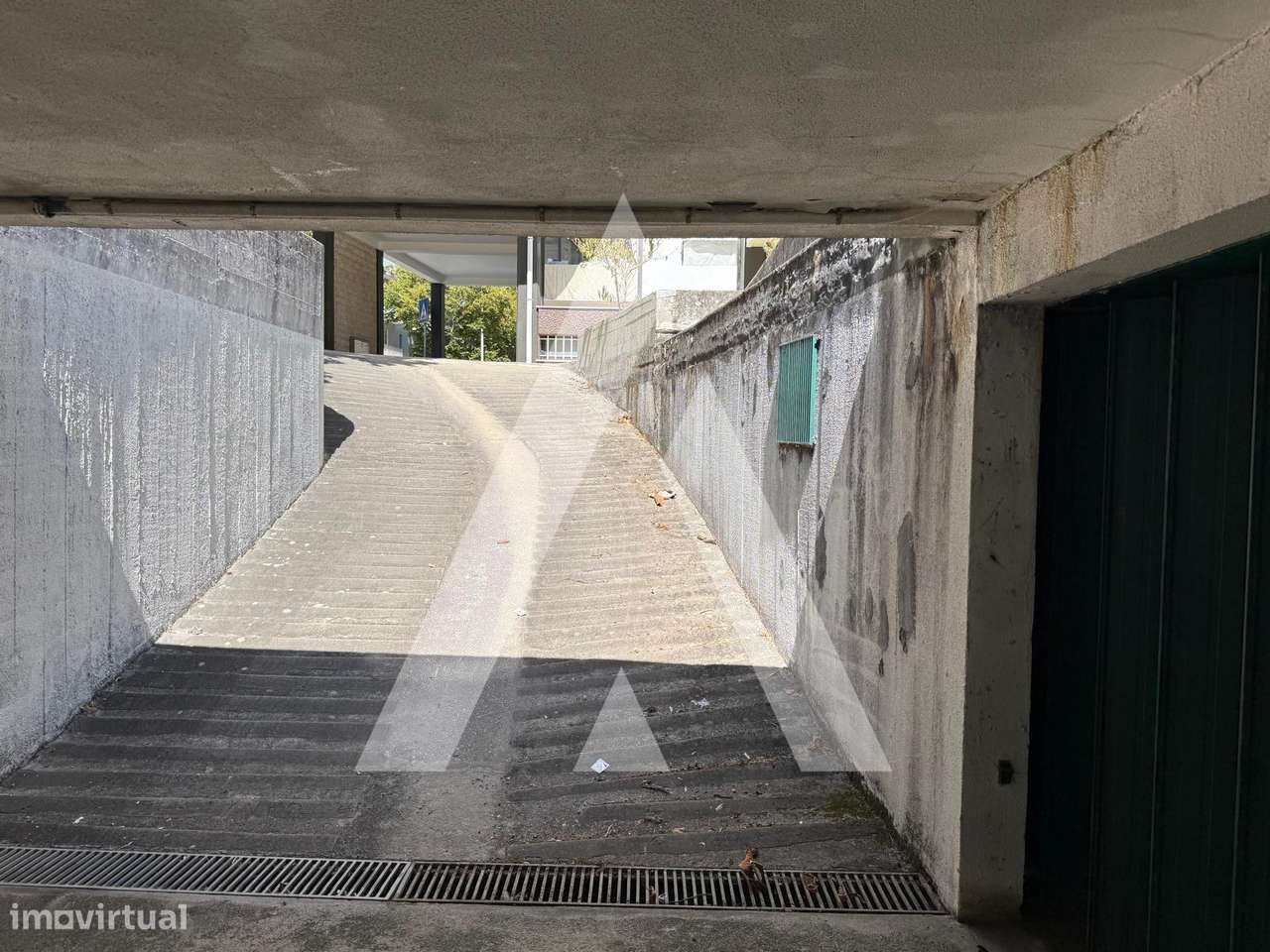 Garagem fechada para Venda no centro da cidade de Aveiro - Grande imagem: 4/15