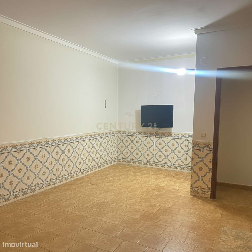 Apartamento T2 Quinta Nova - Charneca de Caparica-1