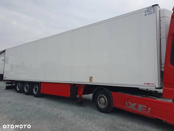 Schmitz Cargobull SKO24 - 12