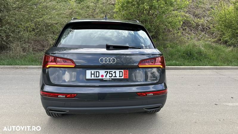 Audi Q5 2.0 40 TDI quattro S tronic Sport - 10