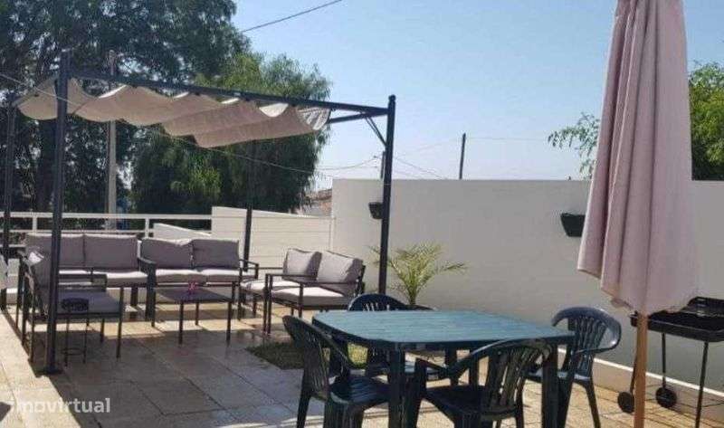 Moradia com 5 quartos em Monte Francisco, jacuzzi, parking, mobiliada - Grande imagem: 4/12