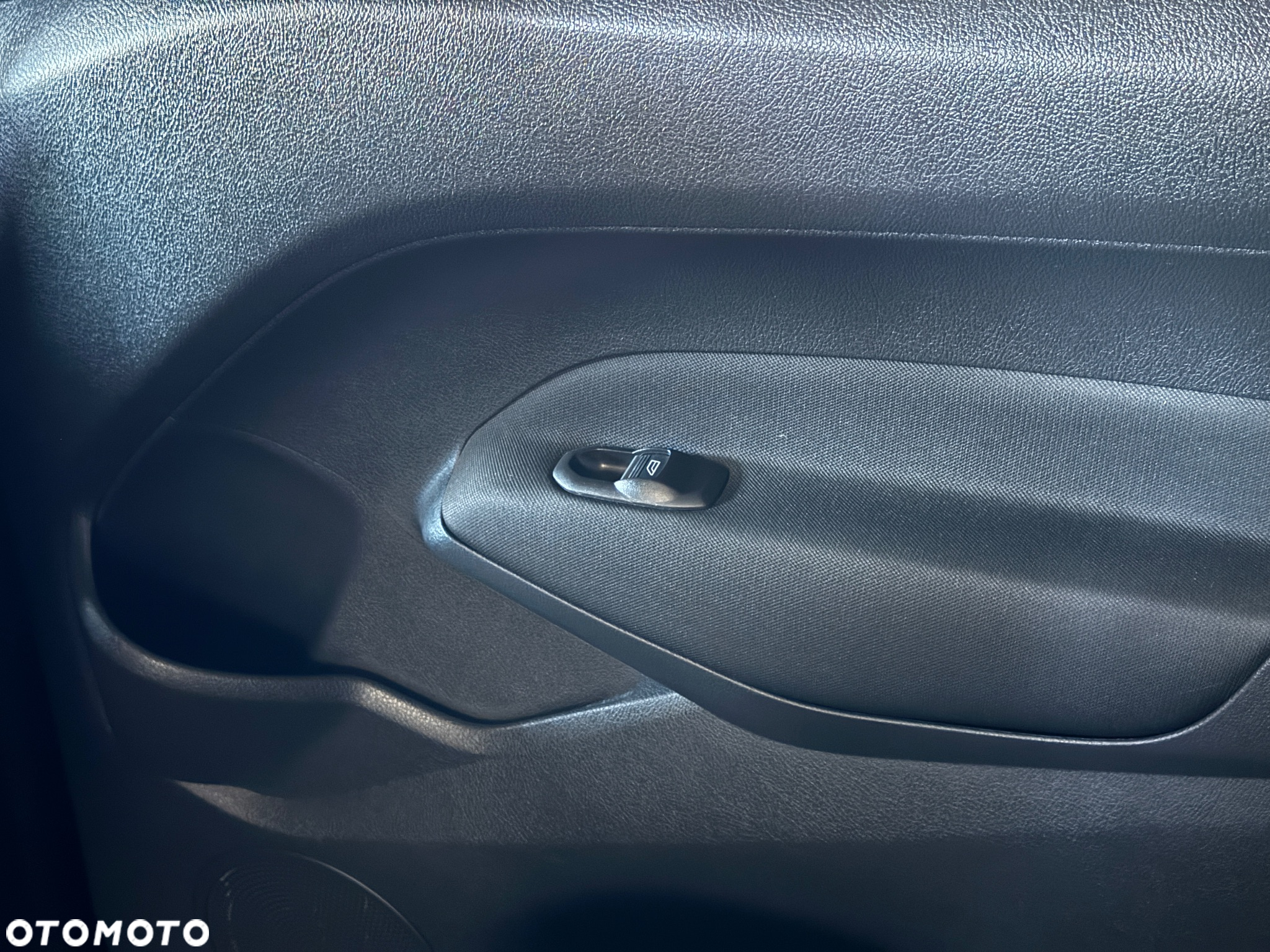 Ford Tourneo Connect 1.0 EcoBoost Start-Stop Titanium - 14