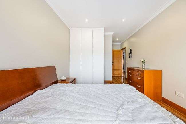 Apartamento T3 à venda em Braga-16