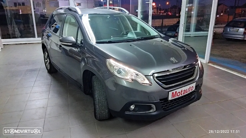 Peugeot 2008 1.2 PureTech Allure - 3