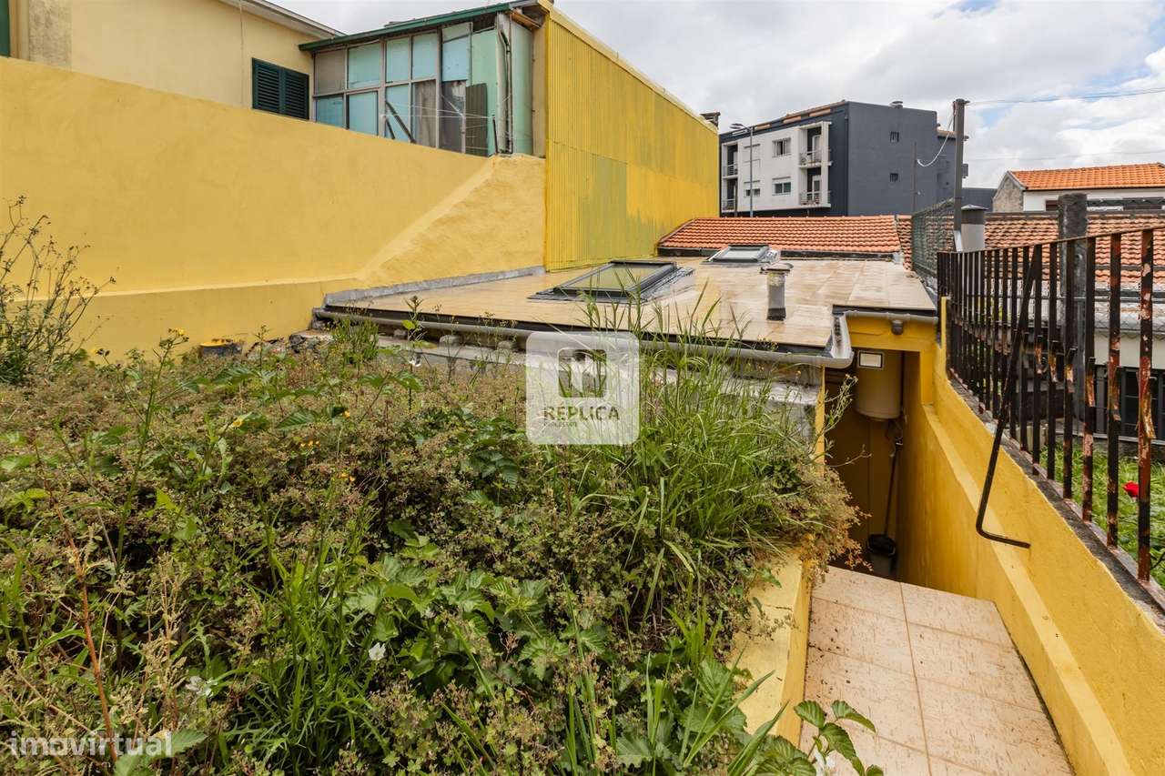 Moradia remodelada em Campanhã. - Grande imagem: 1/35