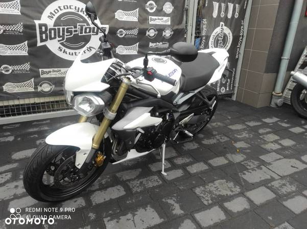 Triumph Street Triple - 4