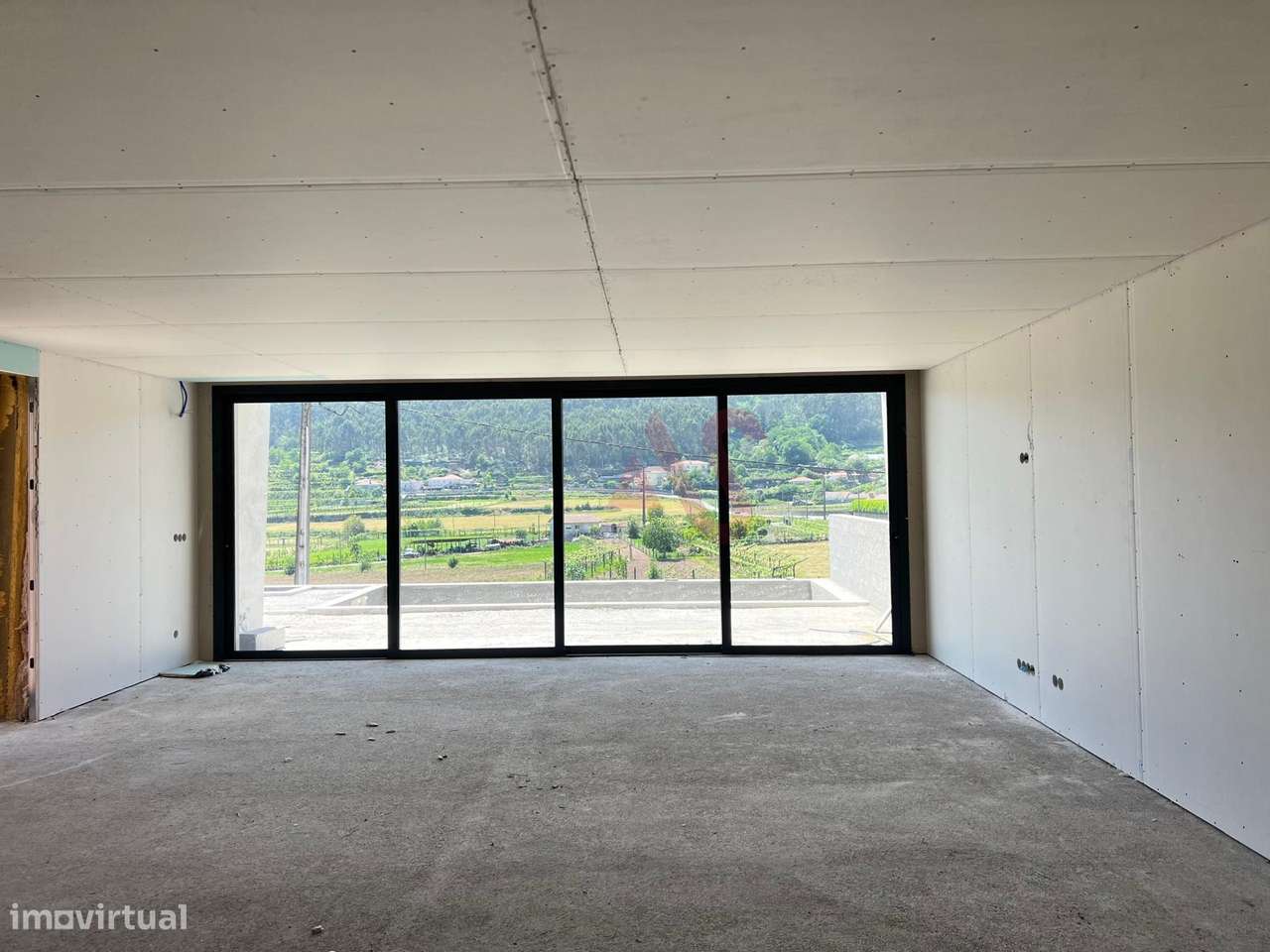 Moradia Térrea T3 com Piscina | Nova | Leitões, Guimarães-20
