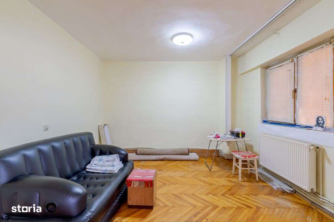 Apartament spatios, modernizat, 2 camere – Bd. Cosminului-6