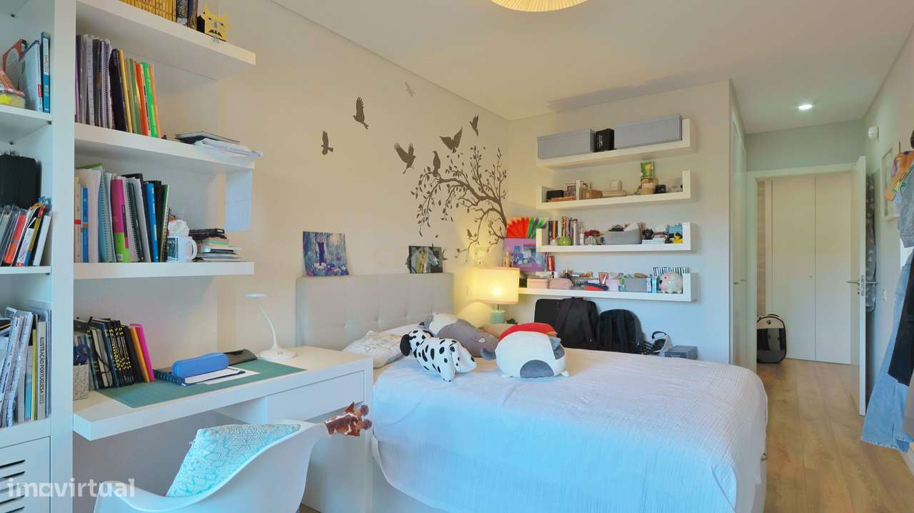 Apartamento T3 com suite e lugar de parqueamento e Box fechada- Quinta-15
