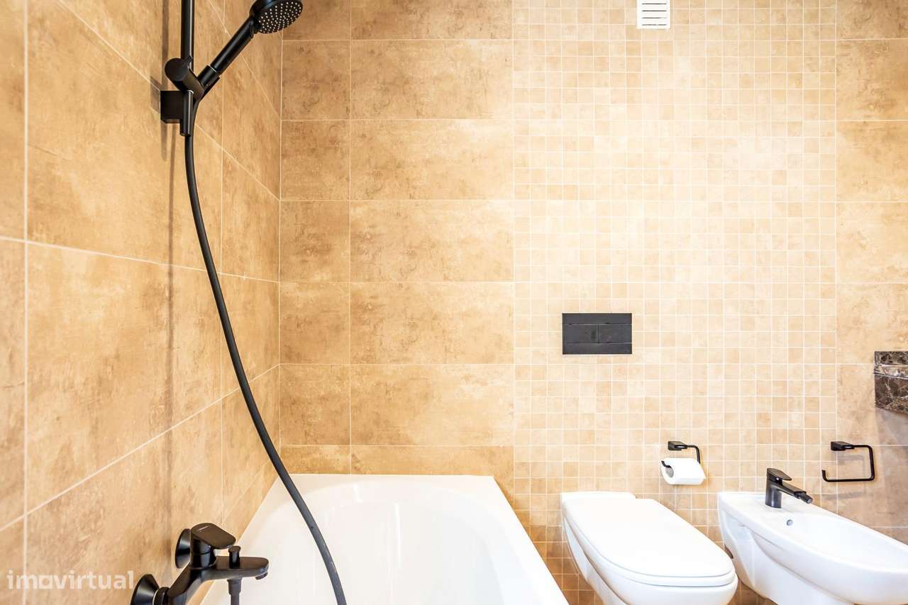 Conforto e Exclusividade: Moradia em Condomínio Privado-26