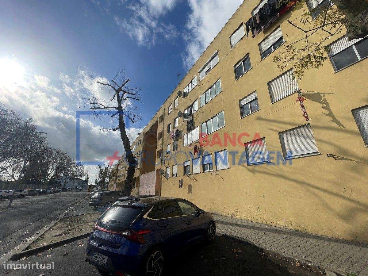 T2 para venda em Setúbal. Imóvel para investimento. - Grande imagem: 3/9