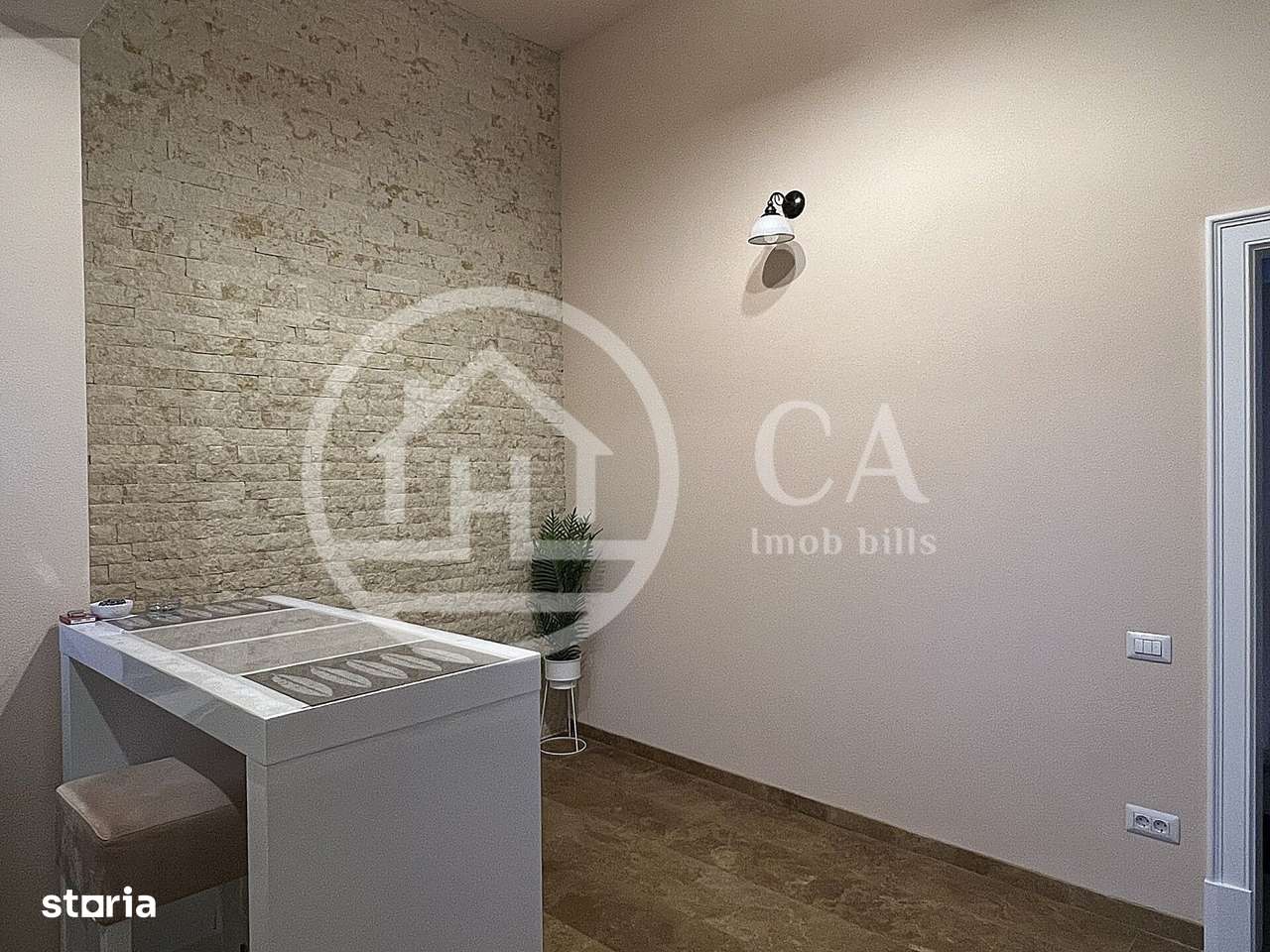 Apartament cu 2 camere de vanzare Ultracentral Oradea - Imagine principală: 3/13