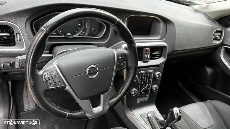 Volvo V40 2.0 D3 Momentum - 13