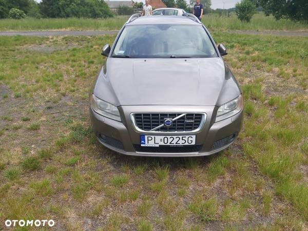 Volvo V70 2.0D Momentum - 6