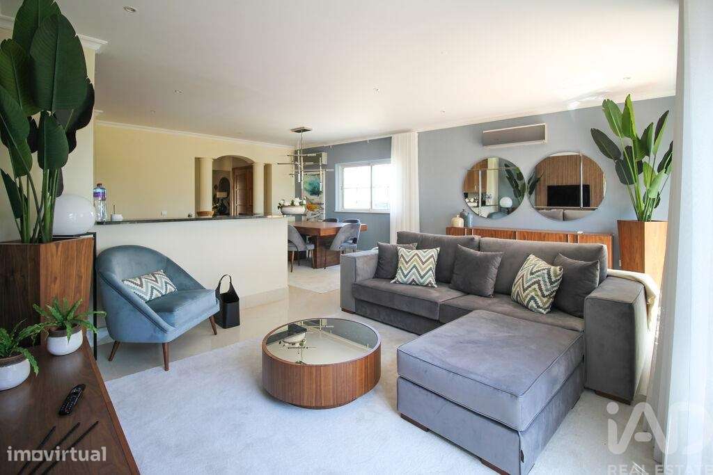 Casa T4 em Quarteira de 200,00 m2 - Grande imagem: 2/24