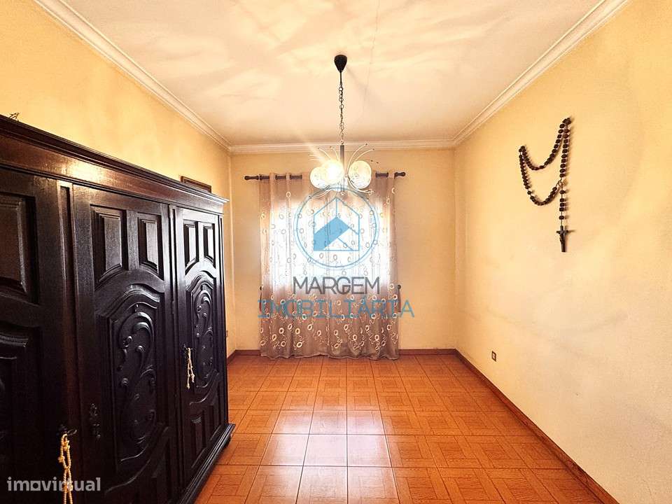 Moradia T3 com jardim e terreno | Lousado-35