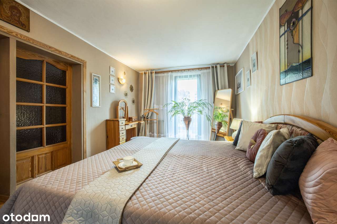 Przestronny dom z dojrzałym ogrodem przy lesie Łagiewnickim-8