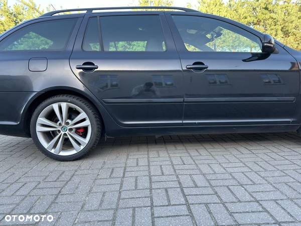 Skoda Octavia 2.0 TDI DPF DSG RS - 14