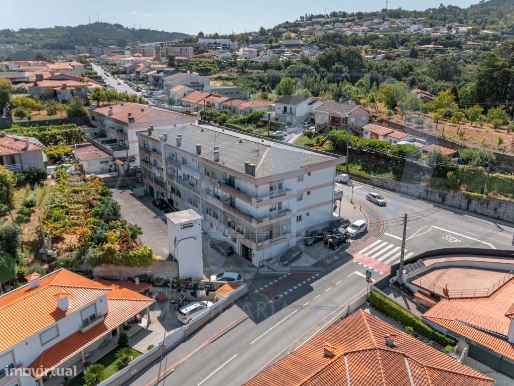 Loja com Negócio em Mesão Frio - Oportunidade de Investimento-18