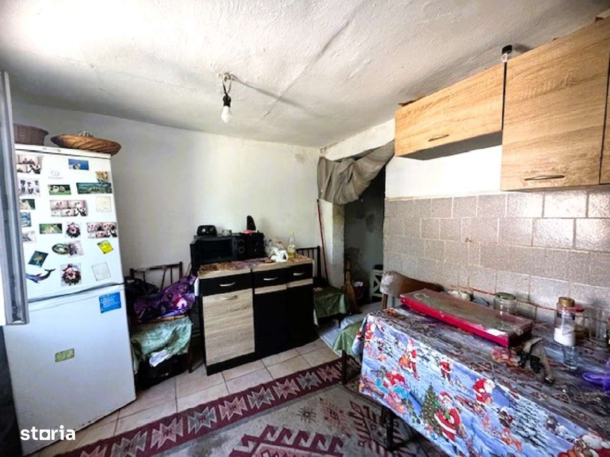 Casa in Slatina Str. Tudor Vladimirescu cu 303 mp teren - Imagine principală: 5/11