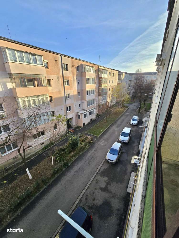 Apartament spatios in M16, Str.Aurora - Etaj III | Locatie de top-1