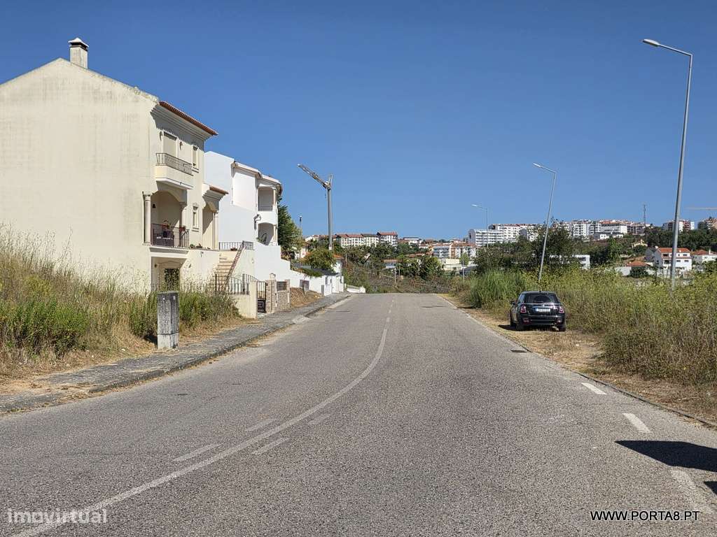 Terreno para construção - Quinta do Rei - Pousos-10