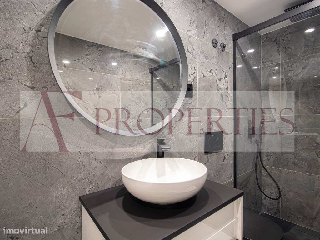 Moradia de luxo isolada com piscina aquecida, jardim e acabamentos ...-12